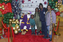 2025-AD58-HOLIDAY-TOY-GIVEAWAY-197