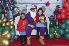 2025-AD58-HOLIDAY-TOY-GIVEAWAY-308