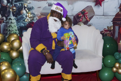 2025-AD58-HOLIDAY-TOY-GIVEAWAY-323