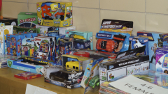 2025-AD58-HOLIDAY-TOY-GIVEAWAY-33