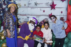 2025-AD58-HOLIDAY-TOY-GIVEAWAY-357