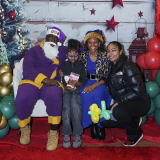 2025-AD58-HOLIDAY-TOY-GIVEAWAY-386