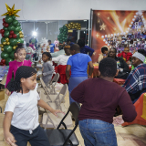 2025-Survivor-Strong-Holiday-Party-148