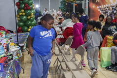 2025-Survivor-Strong-Holiday-Party-154